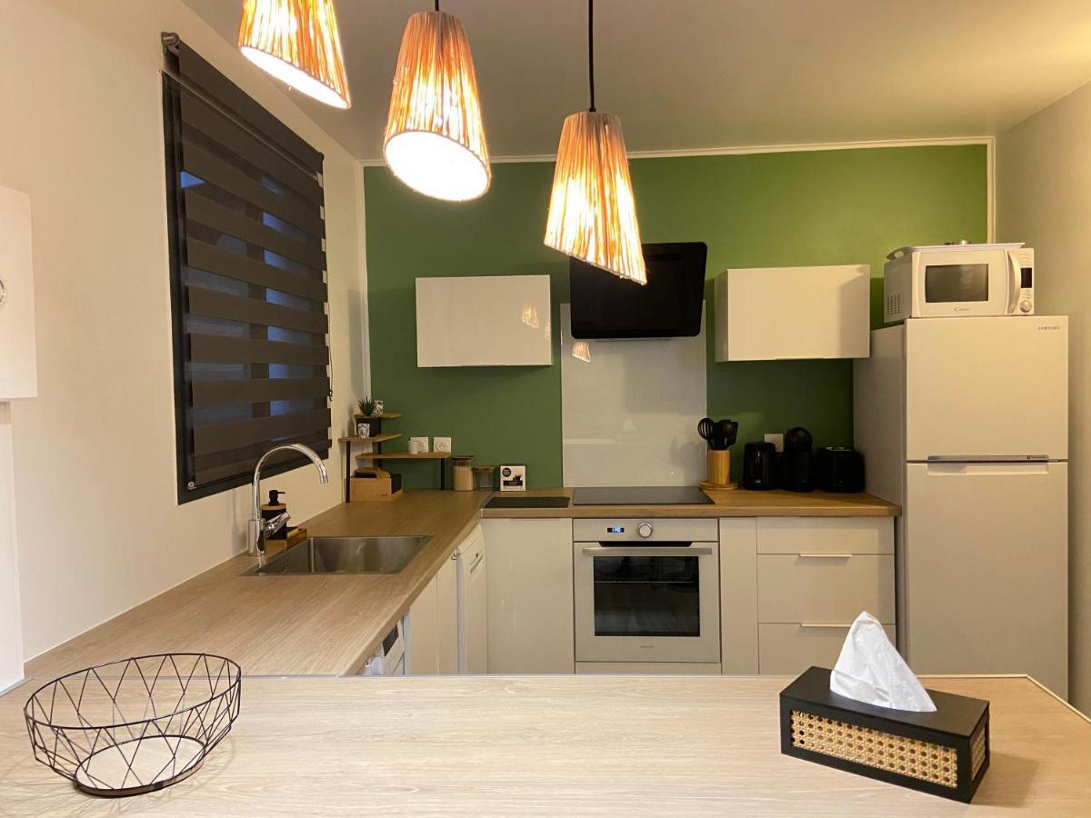Ti Karet - Charmant Logement Avec Jacuzzi Et Vue Mer Terre-De-Haut Eksteriør billede
