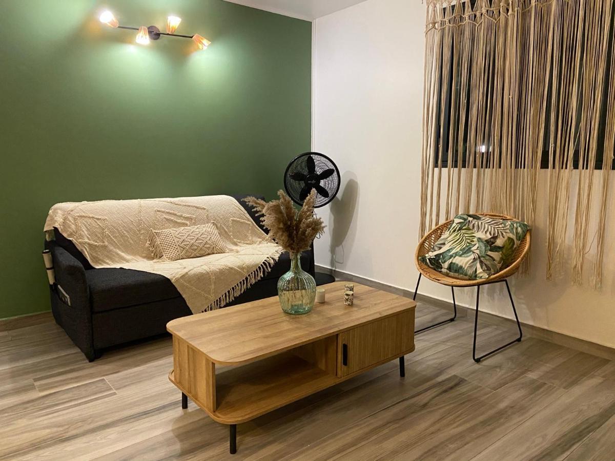 Ti Karet - Charmant Logement Avec Jacuzzi Et Vue Mer Terre-De-Haut Eksteriør billede